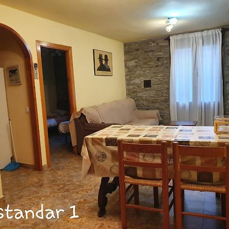 Apartaments Rurals XIX Queralbs Quarto foto